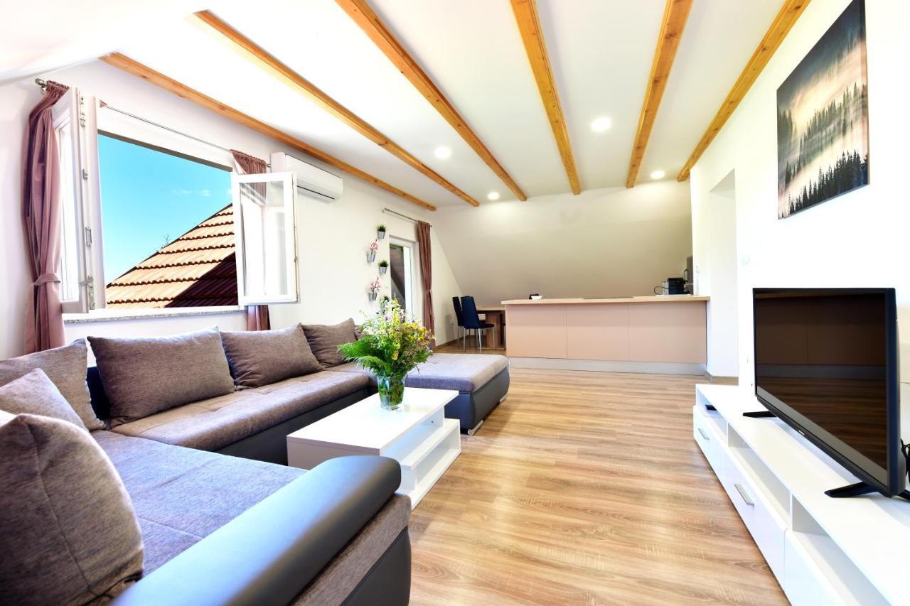 Apartman Vito Saborsko Exteriör bild