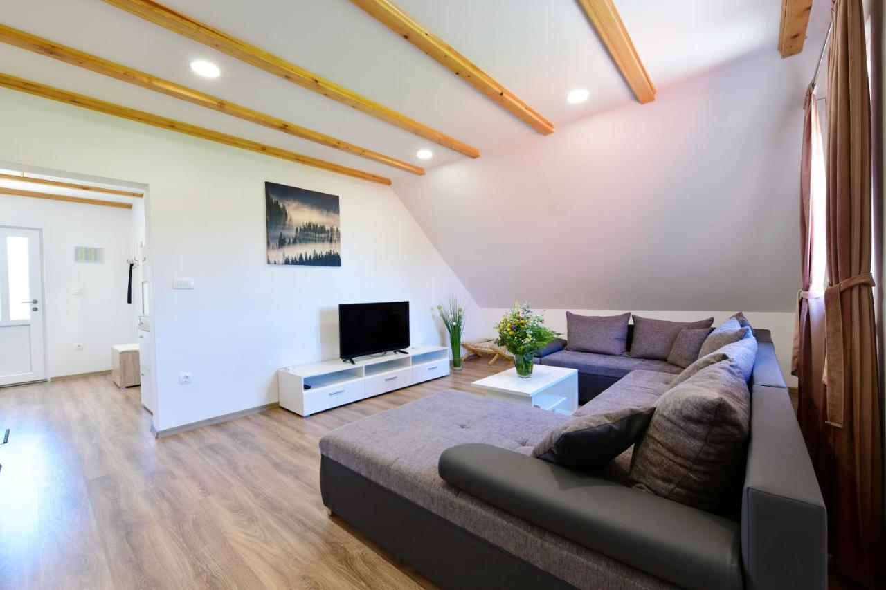 Apartman Vito Saborsko Exteriör bild